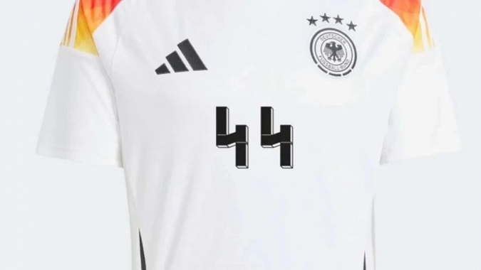 Adidas'a nazi sembolü suçlaması
