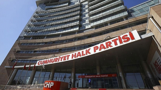 CHP tüm MYK üyeleri istifa etti