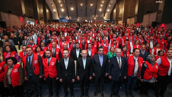 Kılıçdaroğlu, 'Kılıçdaroğlu Gönüllüleri' ile buluştu
