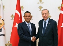 Cumhurbaşkanı Erdoğan CHP Genel Başkanı Özel'i kabul etti
