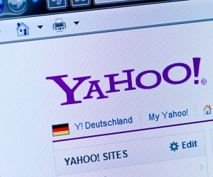 Yahoo İnternet devi satılıyor