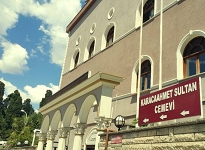 İstanbul Valisi Yerlikaya'dan cemevlerine ziyaret
