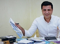 Demirtaş 'Liderler sizin arkanızdan gelsin