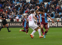 Trabzonspor:1-Ümraniyespor:2