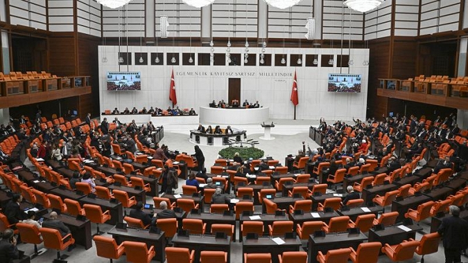 TBMM'de seçim sonrası gündem yeni anayasa olacak
