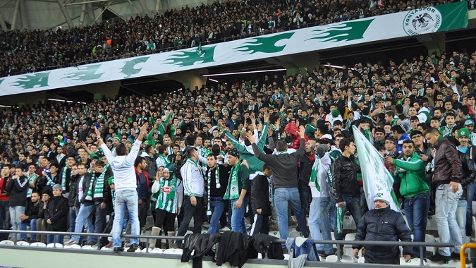 Konyaspor tribünlerinde 'İstifa' sloganları!