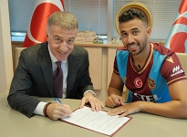 Trezeguet imzayı attı!