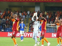 Galatasaray - St. Johnstone ile berabere kaldı