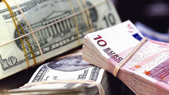 Dolar ve euroda hareketli günler devam ediyor
