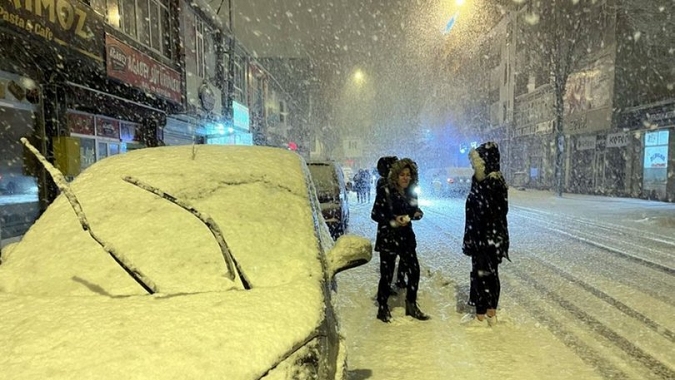 Türkiye'de sağanak var kar var!