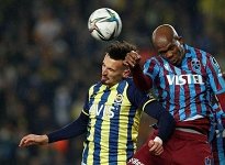 Nwakaeme'nin Topu Direğe Takıldı