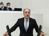 Yeneroğlu ‘Verdiğimiz mücadele haysiyet mücadelesidir’