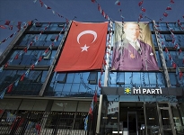 İYİ Parti Konya Milletvekili adayı Süleyman Şenol istifa etti