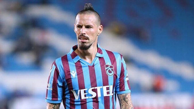 Hamsik bir ilki  başarmak istiyor