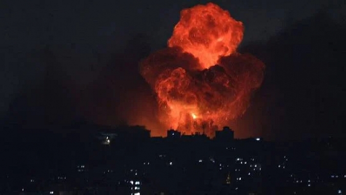 İsrail yine çocuk hastanesi bombaladı