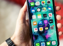 iPhone 15 Ultra'nın fiyatı ve rengi belli oldu
