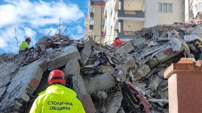 Kahramanmaraş'ta yıkılan binalarla ilgili soruşturma
