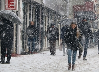 Yoğun kar yağışı herkesi şaşırttı