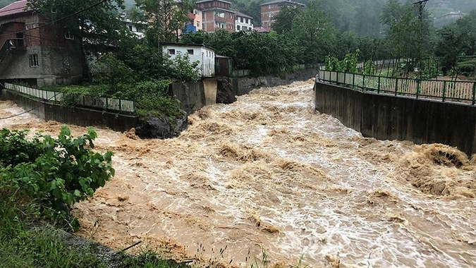 Trabzon için heyelan uyarısı
