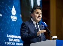 Ali Babacan'dan 10 lirayı aşan dolar yorumu