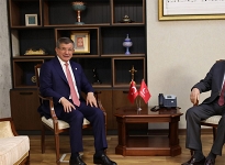 Davutoğlu'ndan Karamollaoğlu'na ziyaret
