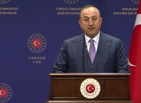 Bakan Çavuşoğlu'ndan Paris açıklaması