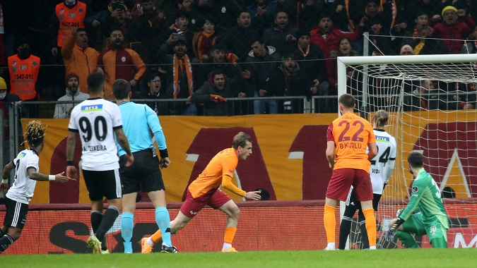 Galatasaray-Beşiktaş Derbisinden Üç Gol Çıktı