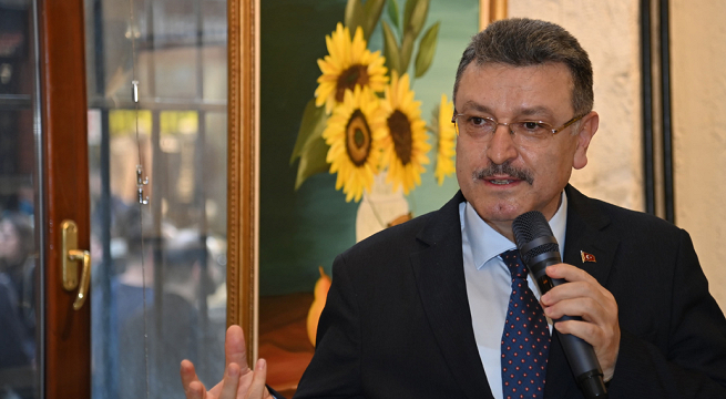 Başkan Genç ''Şifadır Sanat''