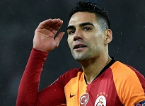 Falcao koronavirüse yakalandı