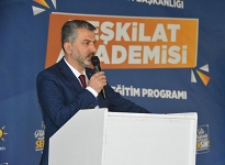 AK Parti Trabzon’da Teşkilat Akademisi Programları Düzenlendi
