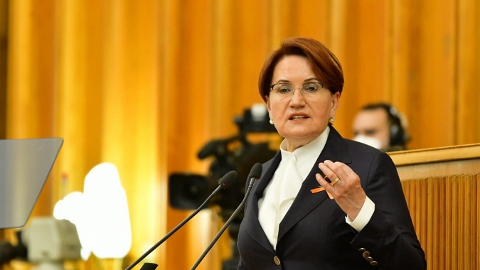 Akşener 'Teröre asla teslim olmayacağız'
