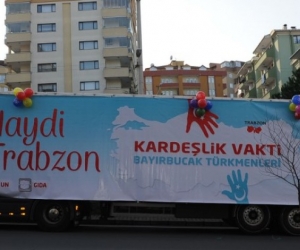 BAYIRBUCAK TÜRKMENLERİ İÇİN TOPLANAN YARDIM MALZEMELERİ DUALARLA YOLA ÇIKTI