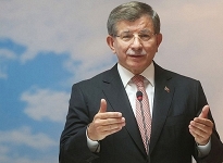 Davutoğlu YÖK Başkanını Eleştirdi