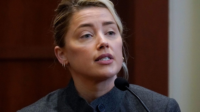 Amber Heard'den 'dışkı' çıkışı