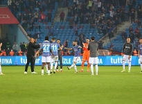 Trabzonspor Derbi Zaferini Böyle Kutladı
