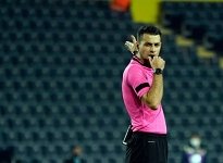 Hakem Ali Şansalan gündeme oturdu!