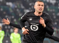 Burak Yılmaz 14 ofsaytla dünya rekoru kırdı