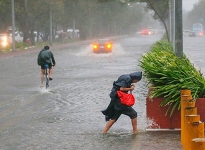 Meteoroloji 'Yağış yok, fırtına var'