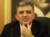Abdullah Gül operasyon geçirdi