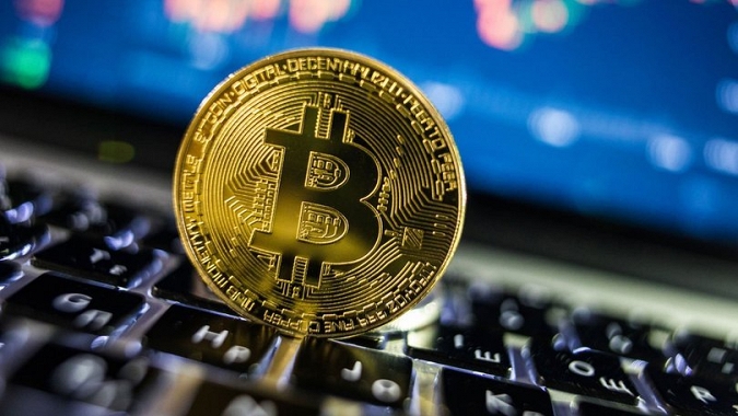 Bitcoin sert geriledi
