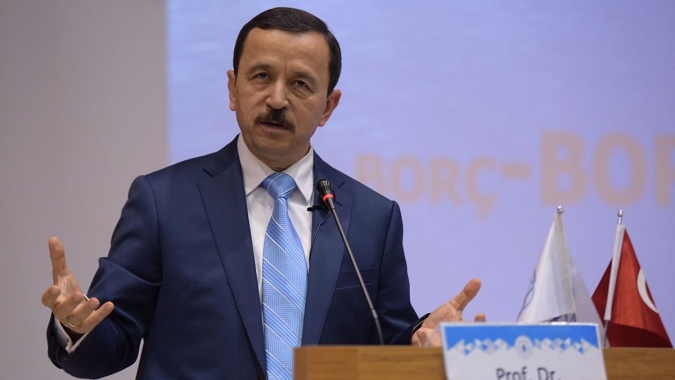 Karamollaoğlu'nun rakibi adaylıktan çekildi