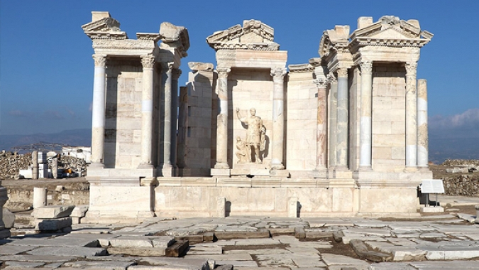 Trajan Çeşmesi 14 asır sonra tekrar çekim merkezi