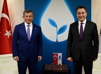 Babacan ve Davutoğlu’nun partileri birleşiyor iddiası