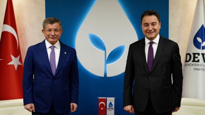 Babacan ve Davutoğlu’nun partileri birleşiyor iddiası