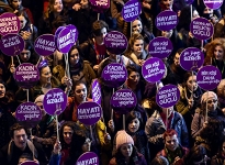 CHP 'Kadına Yönelik Şiddet Komisyonu'ndan çekildi
