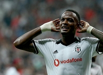 Beşiktaş’ta Larin sevinci
