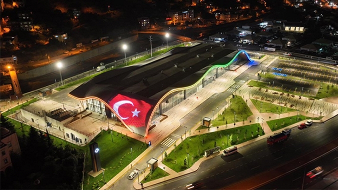 Trabzon'un yeni otogarı hizmete açıldı