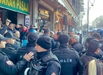 DEVA Partisi'nin yürüyüşüne polis engeli
