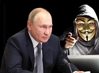 Anonymous Putin'i Tehdit Etti