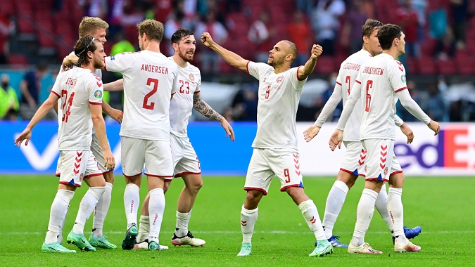 EURO 2020'nin ilk çeyrek finalisti Danimarka
